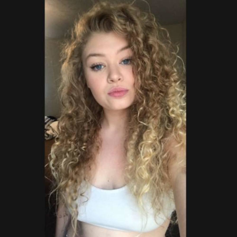 Meet your Posher, Adriane